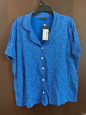 Trendyol Womens Buttonup Blouse Size 3X Plus Blue Dot Short Sleeve NWT
